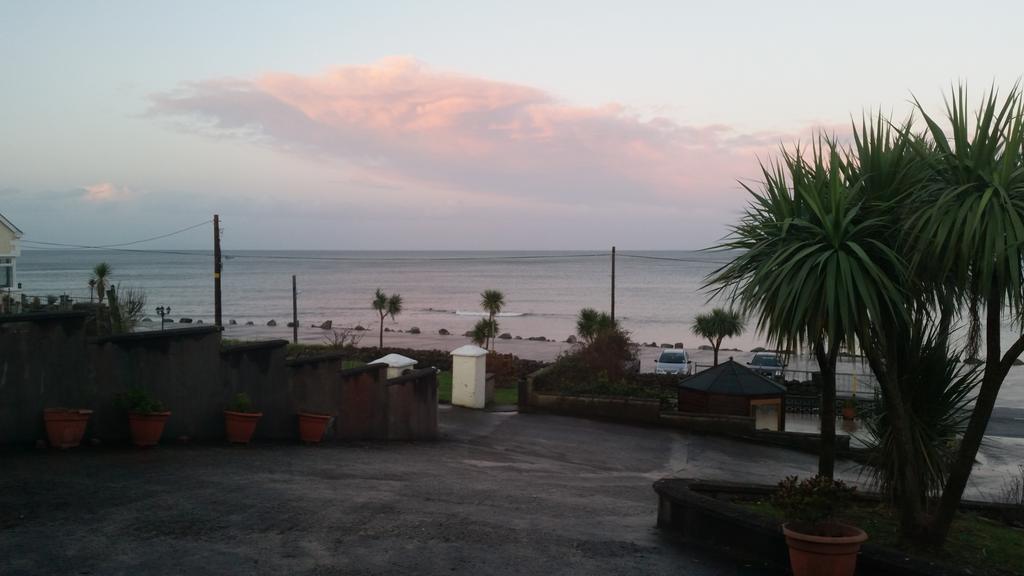 Halfway House Hotel Larne Room photo