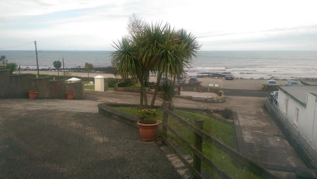 Halfway House Hotel Larne Exterior photo